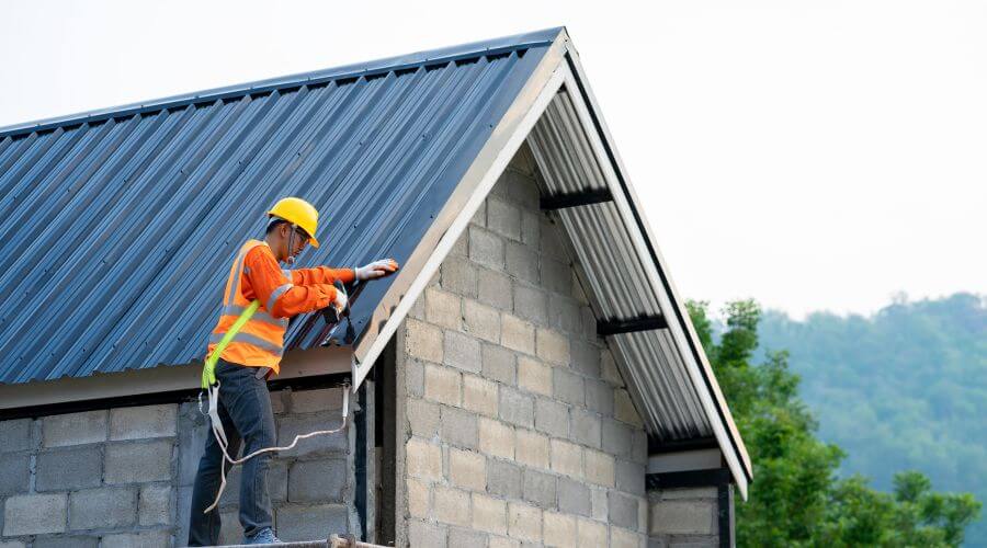 Expert Emergency Roof Repairs services in Pownal, VT